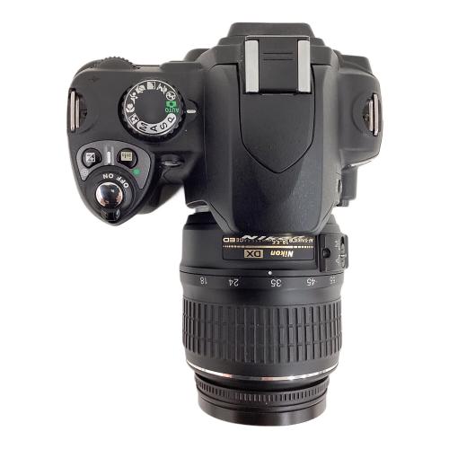 Nikon (ニコン) デジタル一眼レフカメラ D40 624万画素(総画素) APS-C SDHCカード対応 標準：ISO200～1600 2179639