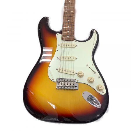 FENDER JAPAN (フェンダージャパン) エレキギター ST62 ストラトキャスター セレクターキャップ欠品 /バックプレート1部割れ/エンド側ストラップピン欠品 2013年製 JD13013091｜トレファクONLINE