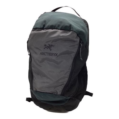 ARC'TERYX (アークテリクス) バックパック ブラック×グリーン Beams Boy別注 24970-114469 Mantis 26