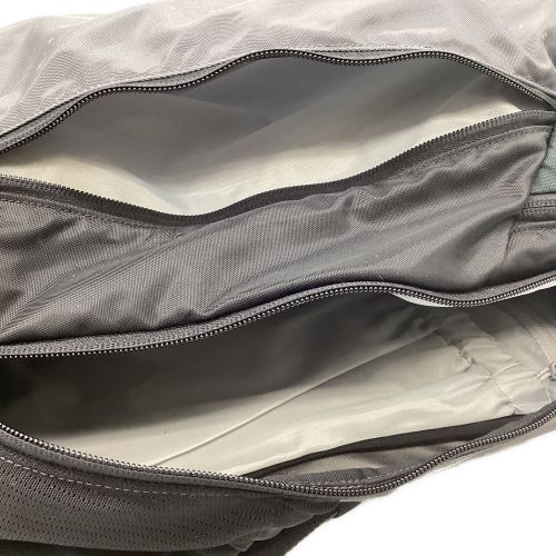 ARC'TERYX (アークテリクス) バックパック ブラック×グリーン Beams Boy別注 24970-114469 Mantis 26