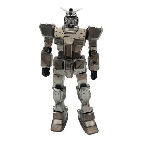 BANDAI (バンダイ) 機動戦士ガンダム 1/100スケール RX-78 ガンダム メタルグレード