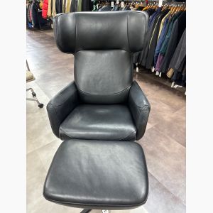 BoConcept (ボーコンセプト) リクライニングソファー オットマン付き 1人掛け 総革 LUCCA