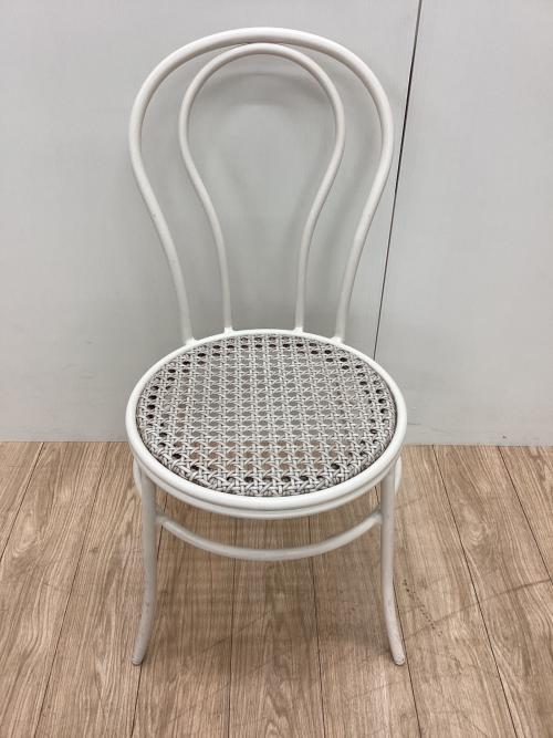 deja vu ダイニングチェアー アイボリー 1人掛け