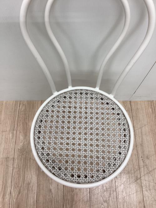 deja vu ダイニングチェアー アイボリー 1人掛け