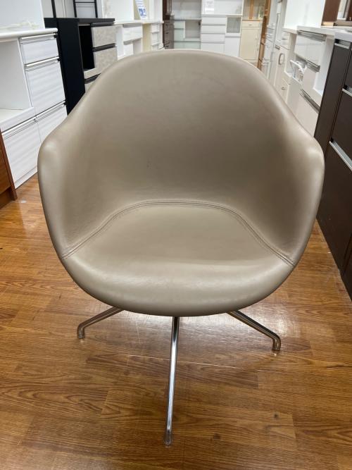 BoConcept (ボーコンセプト) アームチェアー ベージュ 76 Adelaide