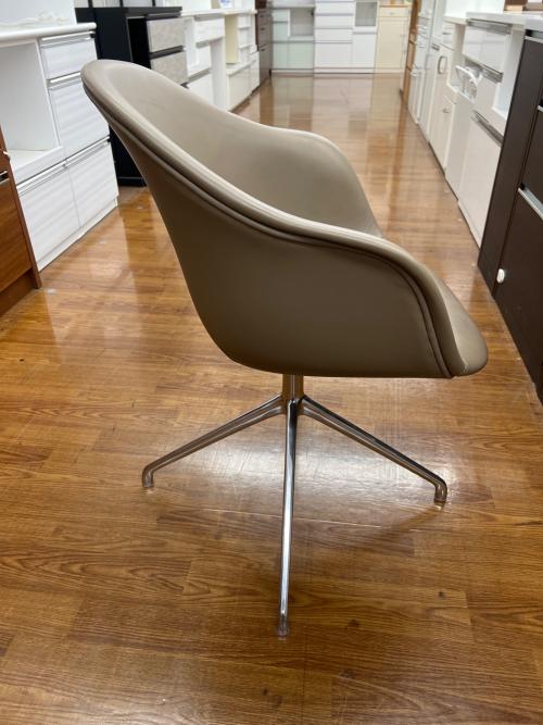 BoConcept (ボーコンセプト) アームチェアー ベージュ 76 Adelaide