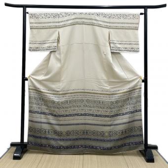 訪問着　袷　Lサイズ　唐草模様　横段　薄緑色　和装