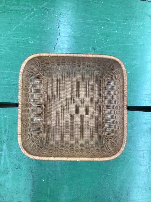 IDEE (イデー) ワラビーハンガースタンド かご付き