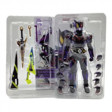 中古】S.Hフィギュアーツ 仮面ライダーゼロワン 飛電親子セット 楽天