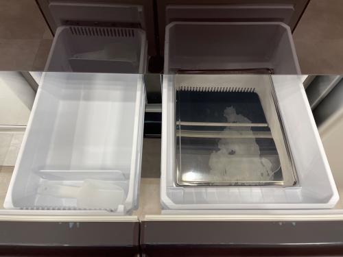 SHARP (シャープ) 6ドア冷蔵庫 SJ-GK50J-R 2023年製 504L 150L クリーニング済