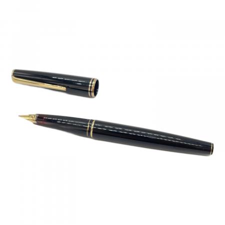 未使用　Montblanc モンブラン　万年筆 黒 専用ケース14K 585刻印 1円スタート MONTBLANC モンブラン 万年筆 585 GERMANY刻印 ブラック