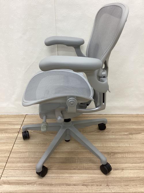 Herman Miller (ハーマンミラー) アーロンチェア ライトグレー 2024年 1人掛け AER1A13DW ALP VPR SNA DVP DC1 DVP 23101 リマスタード ミネラルベース