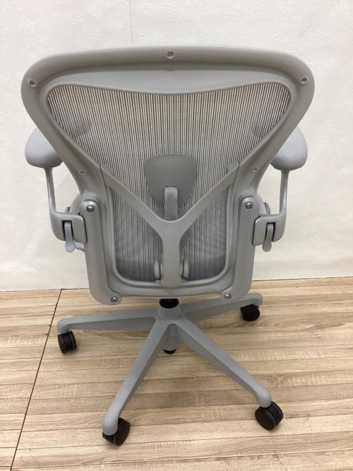 Herman Miller (ハーマンミラー) アーロンチェア ライトグレー 2024年 1人掛け AER1A13DW ALP VPR SNA DVP DC1 DVP 23101 リマスタード ミネラルベース
