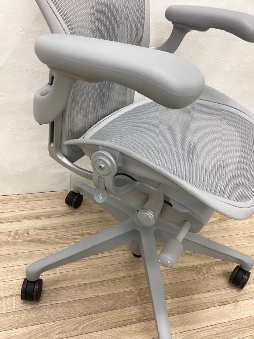 Herman Miller (ハーマンミラー) アーロンチェア ライトグレー 2024年 1人掛け AER1A13DW ALP VPR SNA DVP DC1 DVP 23101 リマスタード ミネラルベース