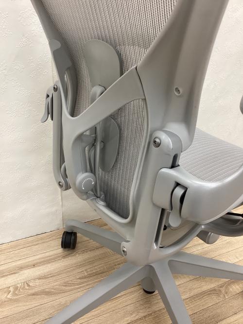 Herman Miller (ハーマンミラー) アーロンチェア ライトグレー 2024年 1人掛け AER1A13DW ALP VPR SNA DVP DC1 DVP 23101 リマスタード ミネラルベース