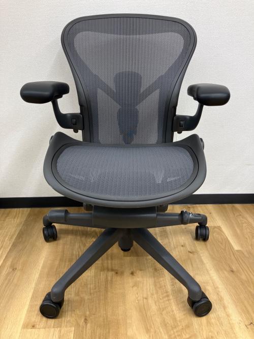 Herman Miller (ハーマンミラー) アーロンチェア リマスタード ミネラルベース