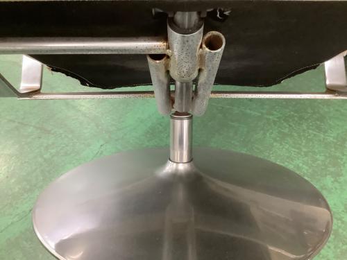 BoConcept (ボーコンセプト) リクライニングチェアー アイボリー オットマン付き Wing