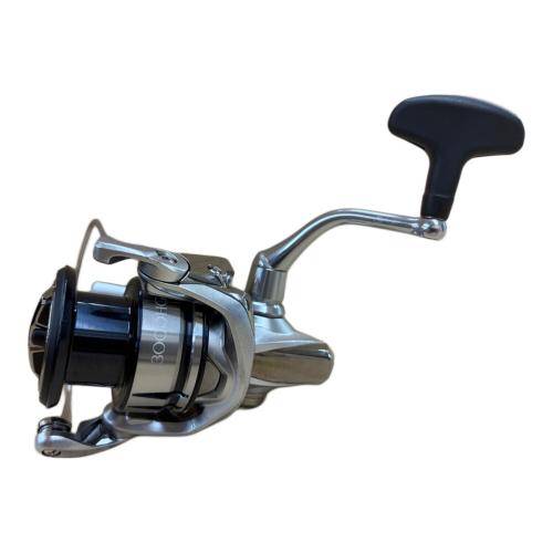 SHIMANO (シマノ) 19ストラディック スピニングリール リール C3000HG 本体のみ