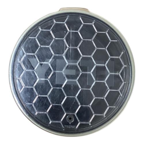 Yeti (イエティ) ロードアウトバケツ タン ステッカー付 5ガロン ジャグ化カスタム品