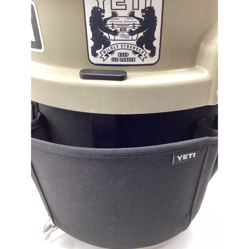 Yeti (イエティ) ロードアウトバケツ タン ステッカー付 5ガロン ジャグ化カスタム品