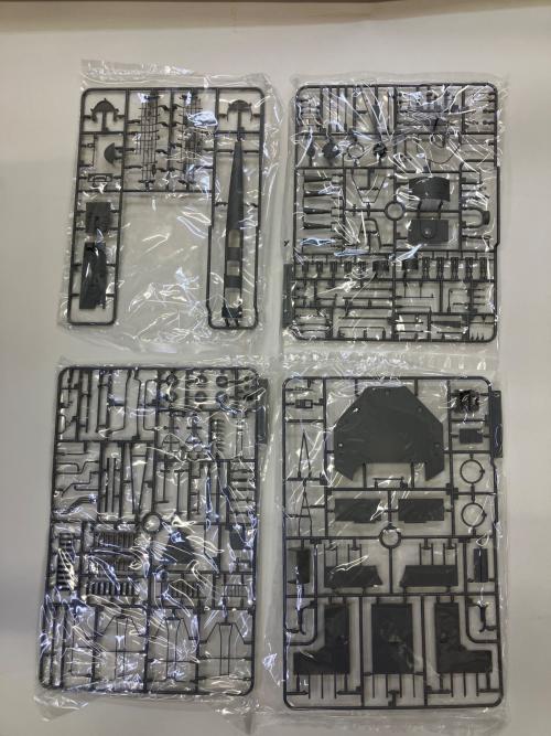 プラモデル 日本海軍 空母 赤城号艦橋 w/飛行甲板 + 九七式艦上攻撃機 1/35スケール 未塗装組立キット