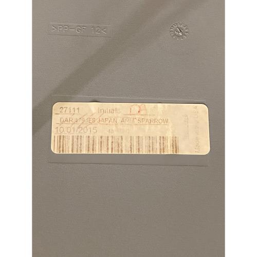 Herman Miller (ハーマンミラー) アームシェルチェア 汚れ有