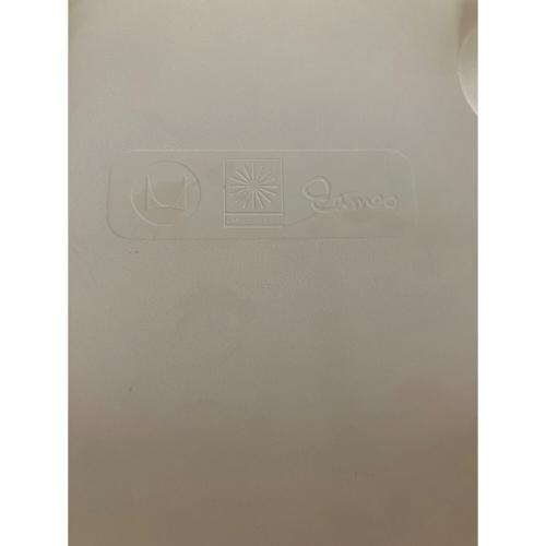 Herman Miller (ハーマンミラー) アームシェルチェア 汚れ有