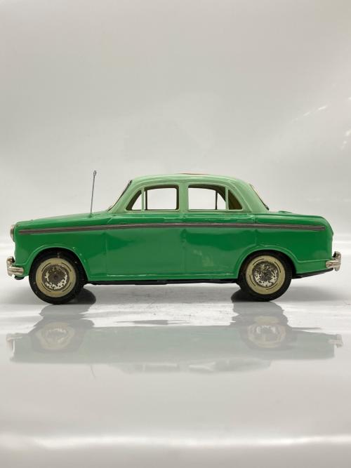 初代ダットサン ブルーバード ブリキカー 310型 光球商会