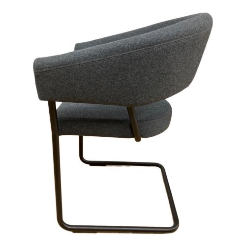 TECTA (テクタ) D9チェア グレー CLOTH ANTHRACITE