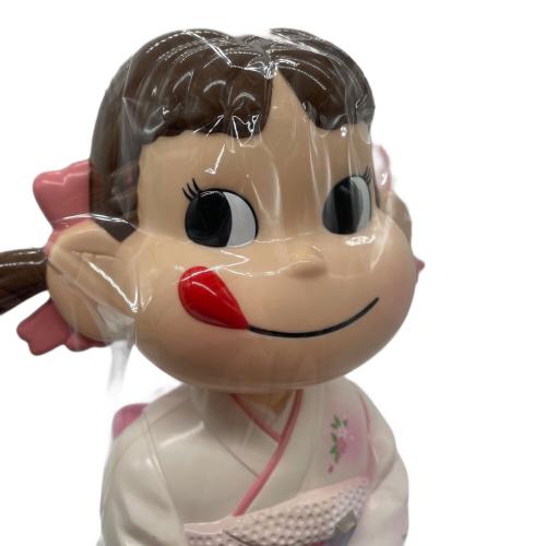 振袖ペコちゃん