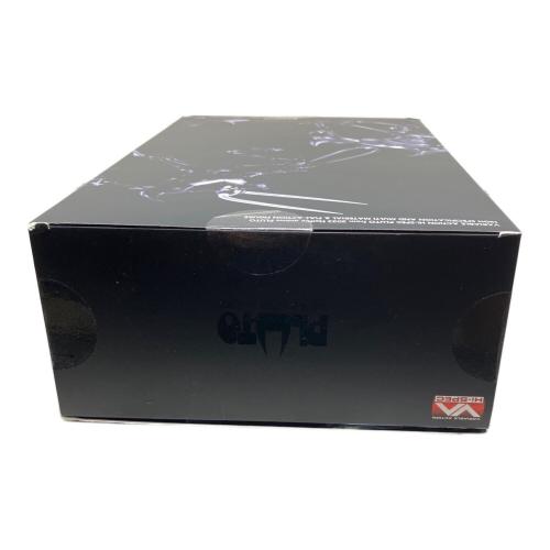 メガハウス プルートゥ フィギュア