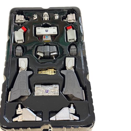 トランスフォーマ- メガトロン 20cmモデルキット フィギュア