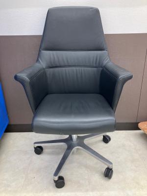 Arte's オフィスチェア ブラック