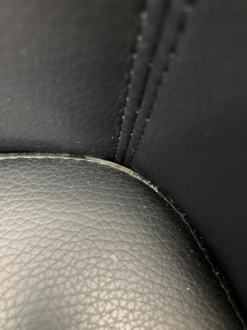 Arte's オフィスチェア ブラック