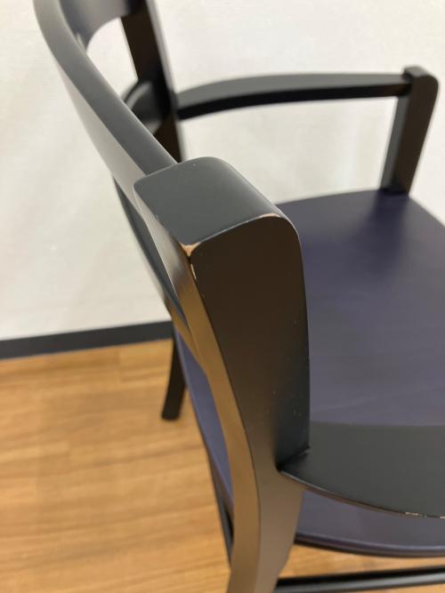 DePadova (デパドヴァ) M16 アームチェアー 板座