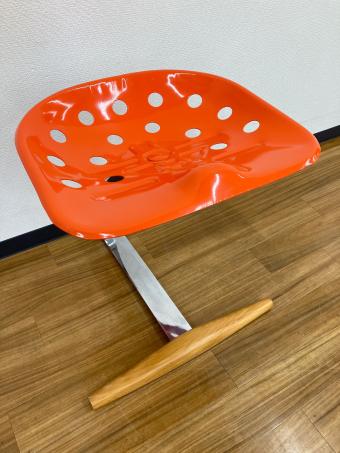 zanotta (ザノッタ) スツール オレンジ MEZZADRO