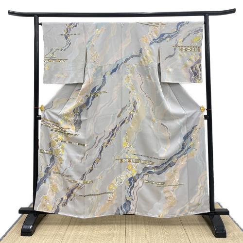 千總謹製　訪問着　袷　Mサイズ　三越　落款有　刺繍　金彩　正絹　銀鼠色　和装