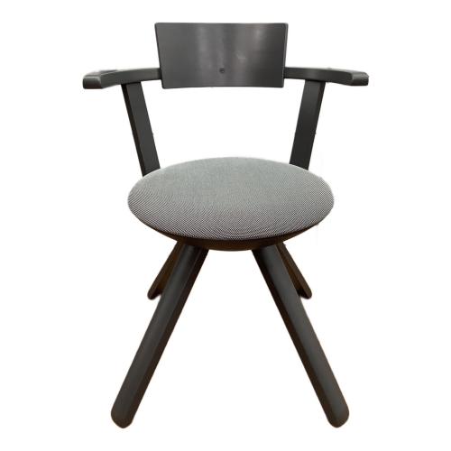 artek (アルテック) ダイニングチェアー グレー