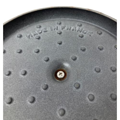 Staub (ストウブ) 両手鍋 22cm LA COCOTTE