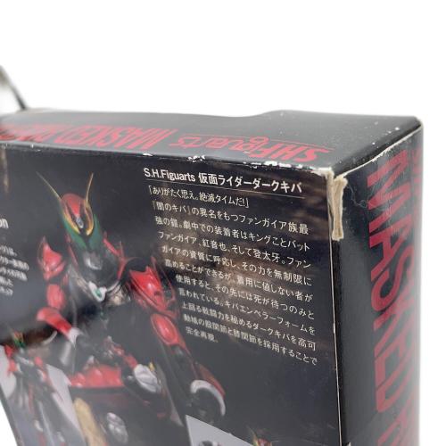 BANDAI（バンダイ）S.H.Figuarts (エス・エイチ・フィギュアーツ) 仮面ライダーダークキバ フィギュア