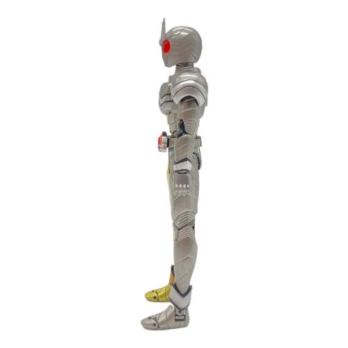 SHF / S.H.Figuarts(エス・エイチ・フィギュアーツ) 仮面ライダーW（ダブル） ルナメタル&ルナジョーカー フィギュア