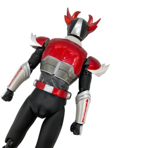 S.H.Figuarts (エス・エイチ・フィギュアーツ) 仮面ライダーアギト シャイニングフォーム フィギュア