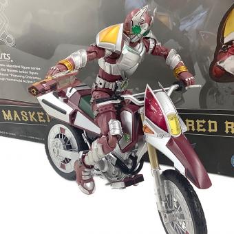 S.H.Figuarts (エス・エイチ・フィギュアーツ) 仮面ライダーギャレン レッドランバス フィギュア