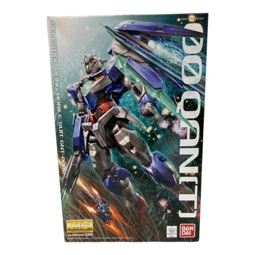 BANDAI (バンダイ) MG ダブルオークアンタ ガンプラ