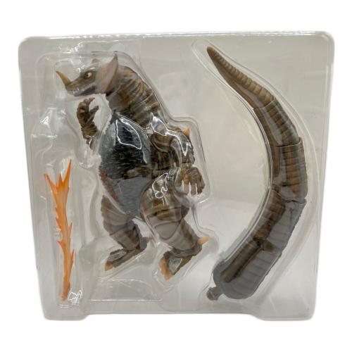 BANDAI (バンダイ) ULTRA-ACT ゴモラ ウルトラマン