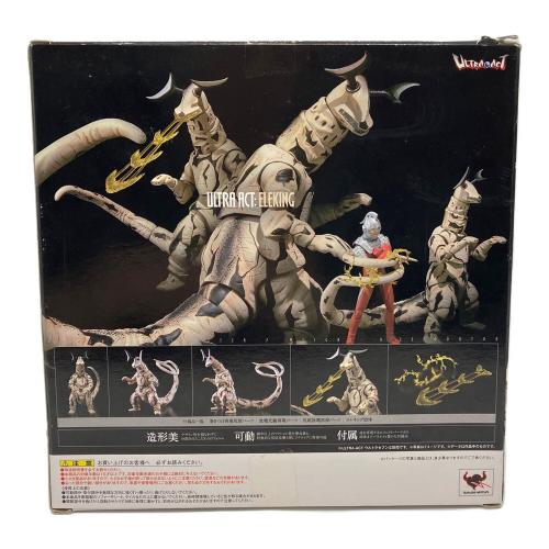 BANDAI (バンダイ) ULTRA-ACT エレキング ウルトラマン