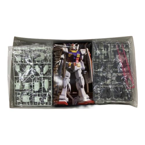 BANDAI (バンダイ) RX-78-2 ガンダム+ウエポンズ ガンプラ アニメーションカラーバージョン PERFECT GRADE