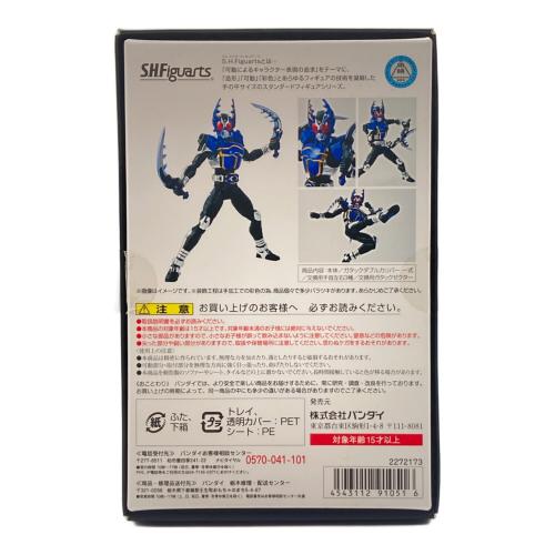 BANDAI (バンダイ) SHF / S.H.Figuarts(エス・エイチ・フィギュアーツ) 仮面ライダーガタック