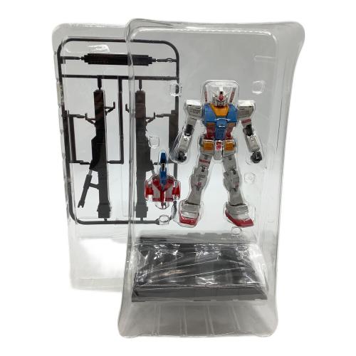 BANDAI (バンダイ) RX-78-2 ガンダム ガンプラ 1/144スケール フルアクションコンプリートモデル