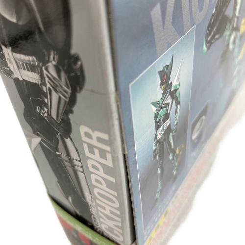 BANDAI (バンダイ) 仮面ライダーカブト 仮面ライダーキックホッパー フィギュア S.H.Figuarts